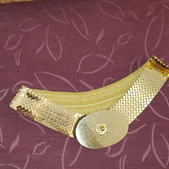 Fashionable Stretchy Goldtone Belt - Picture 3 of 7